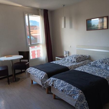 Studio 24M2 Au 4Eme Etage Ascenseur A Cote De La Gare Sncf Lourdes Extérieur photo